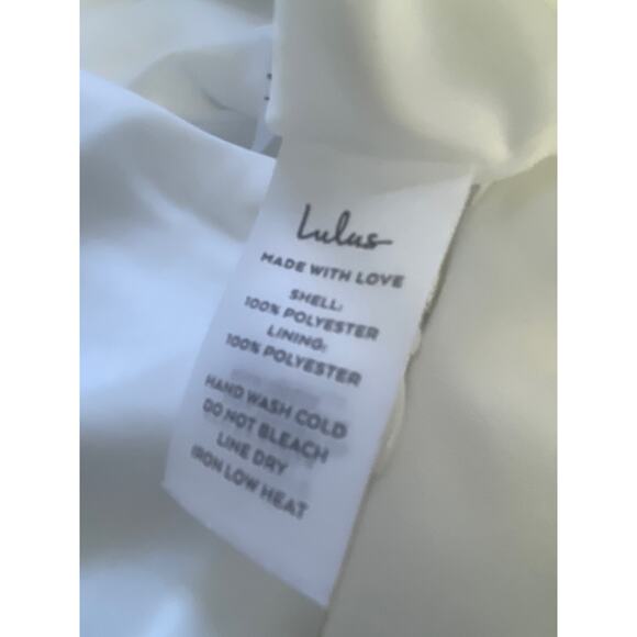 LULU'S L Chic Vow White Satin Off-the-Shoulder Bow Jumpsuit NEW B87 - Picture 12 of 12
